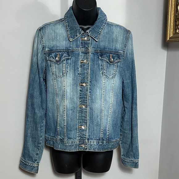 thre3 Jackets & Blazers - Thre3 Jean Jacket Size Medium